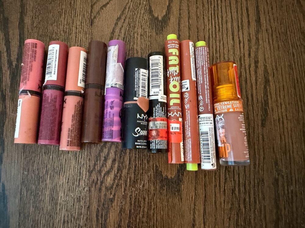 NYX Lip Bundle Butter Gloss, Lipstick 11 Lip Products NEW